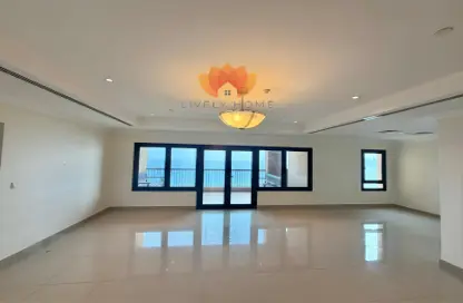 Apartment - 2 Bedrooms - 3 Bathrooms for rent in East Porto Drive - Porto Arabia - The Pearl Island - Doha