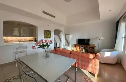 Apartment - 1 Bedroom - 2 Bathrooms for rent in West Porto Drive - Porto Arabia - The Pearl Island - Doha