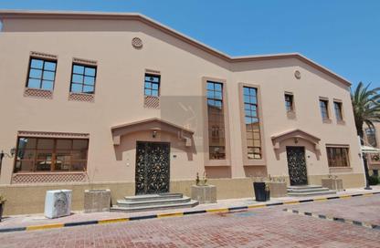 مجمع سكني - 3 - 3 للايجار في المعمورة 18 - المعمورة - الدوحة