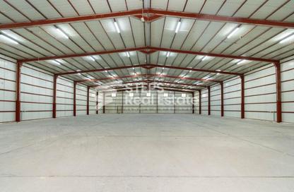 Warehouse - Studio - 1 Bathroom for rent in East Industrial Street - Birkat Al Awamer - Al Wakra