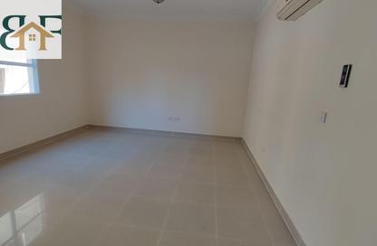 Apartment - 3 Bedrooms - 4 Bathrooms for rent in Fereej Bin Mahmoud South - Fereej Bin Mahmoud - Doha