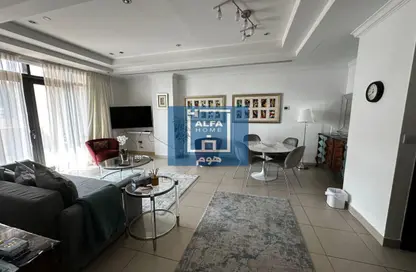 Apartment - 1 Bedroom - 2 Bathrooms for rent in Tower 24 - Porto Arabia - The Pearl Island - Doha