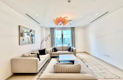 Apartment - 2 Bedrooms - 4 Bathrooms for rent in Floresta Gardens - Floresta Gardens - The Pearl Island - Doha