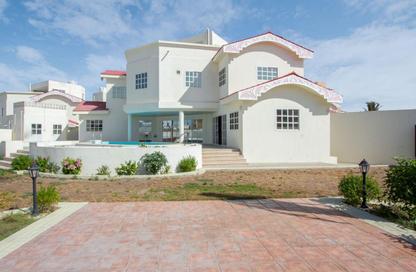 Villa - 4 Bedrooms - 4 Bathrooms for rent in New Salata - Salata - Doha