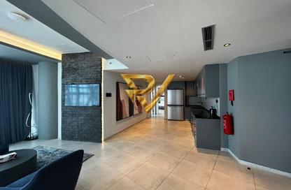Apartment - 2 - 2 for rent in Marina Tower 23 - Marina District - Lusail