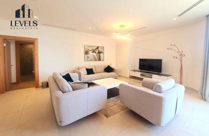 Apartment - 2 Bedrooms - 4 Bathrooms for rent in Floresta Gardens - Floresta Gardens - The Pearl Island - Doha Apartment - 2 Bedrooms - 4 Bathrooms for rent in Floresta Gardens - Floresta Gardens - The Pearl Island - Doha