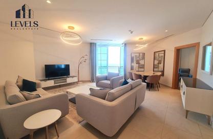 Apartment - 2 Bedrooms - 4 Bathrooms for rent in Floresta Gardens - Floresta Gardens - The Pearl Island - Doha