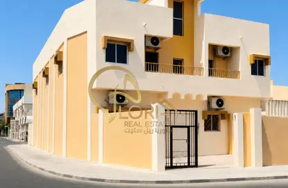 Whole Building - 3 Bedrooms - 2 Bathrooms for sale in Old Airport Road - Old Airport Road - Doha