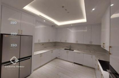 Apartment - 3 Bedrooms - 4 Bathrooms for rent in Floresta Gardens - Floresta Gardens - The Pearl Island - Doha Apartment - 3 Bedrooms - 4 Bathrooms for rent in Floresta Gardens - Floresta Gardens - The Pearl Island - Doha