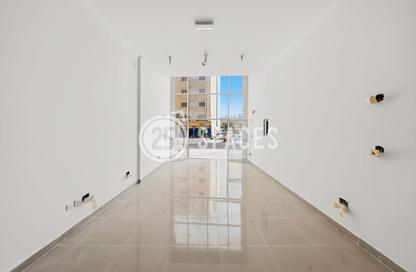Retail - Studio - 1 Bathroom for rent in Musheireb Tower - Musheireb - Musheireb - Doha