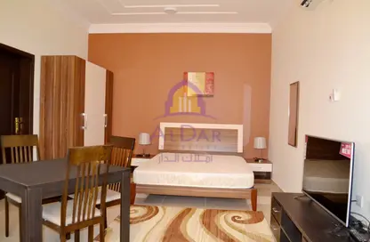 Apartment - 1 Bathroom for rent in Umm Salal City - Doha
