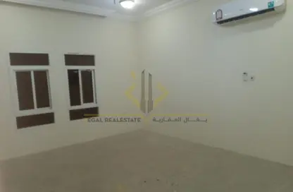 Apartment - 2 Bedrooms - 1 Bathroom for rent in Al Dafna - Al Dafna - Doha