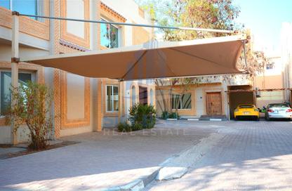 Villa - 4 Bedrooms - 4 Bathrooms for rent in Souk Al gharaffa - Al Gharrafa - Doha