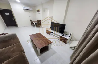 Apartment - 1 Bedroom - 1 Bathroom for rent in Umm Ghwailina Comm - Umm Ghuwalina - Umm Ghuwailina - Doha
