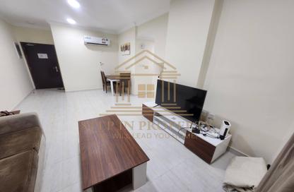 Apartment - 1 Bedroom - 1 Bathroom for rent in Umm Ghwailina Comm - Umm Ghuwalina - Umm Ghuwailina - Doha