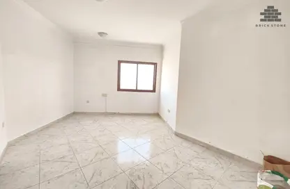 شقة - 2 غرف نوم - 2 حمامات للايجار في منتزه 7 - المنتزه - الدوحة