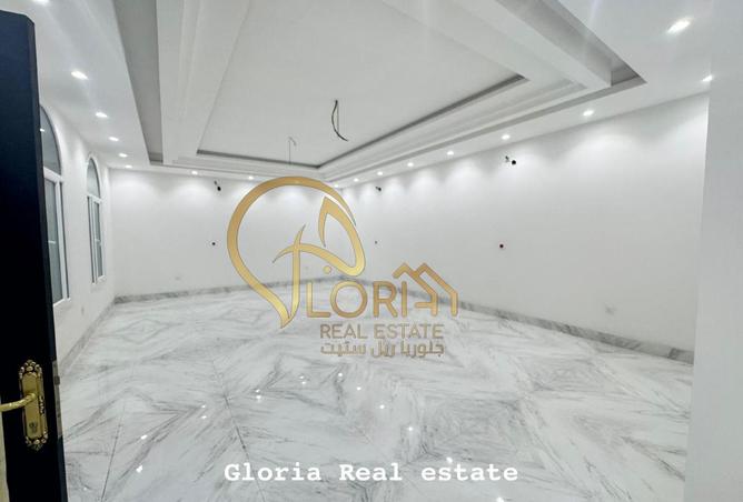 1004086 - Property Image 3