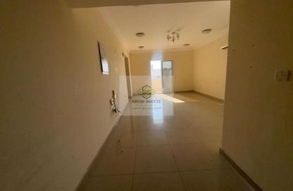 Apartment - 3 Bedrooms - 3 Bathrooms for rent in Umm Ghuwailina 4 - Umm Ghuwailina - Doha