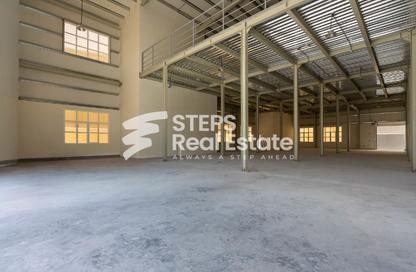 Warehouse - Studio - 7+ for rent in East Industrial Street - Birkat Al Awamer - Al Wakra
