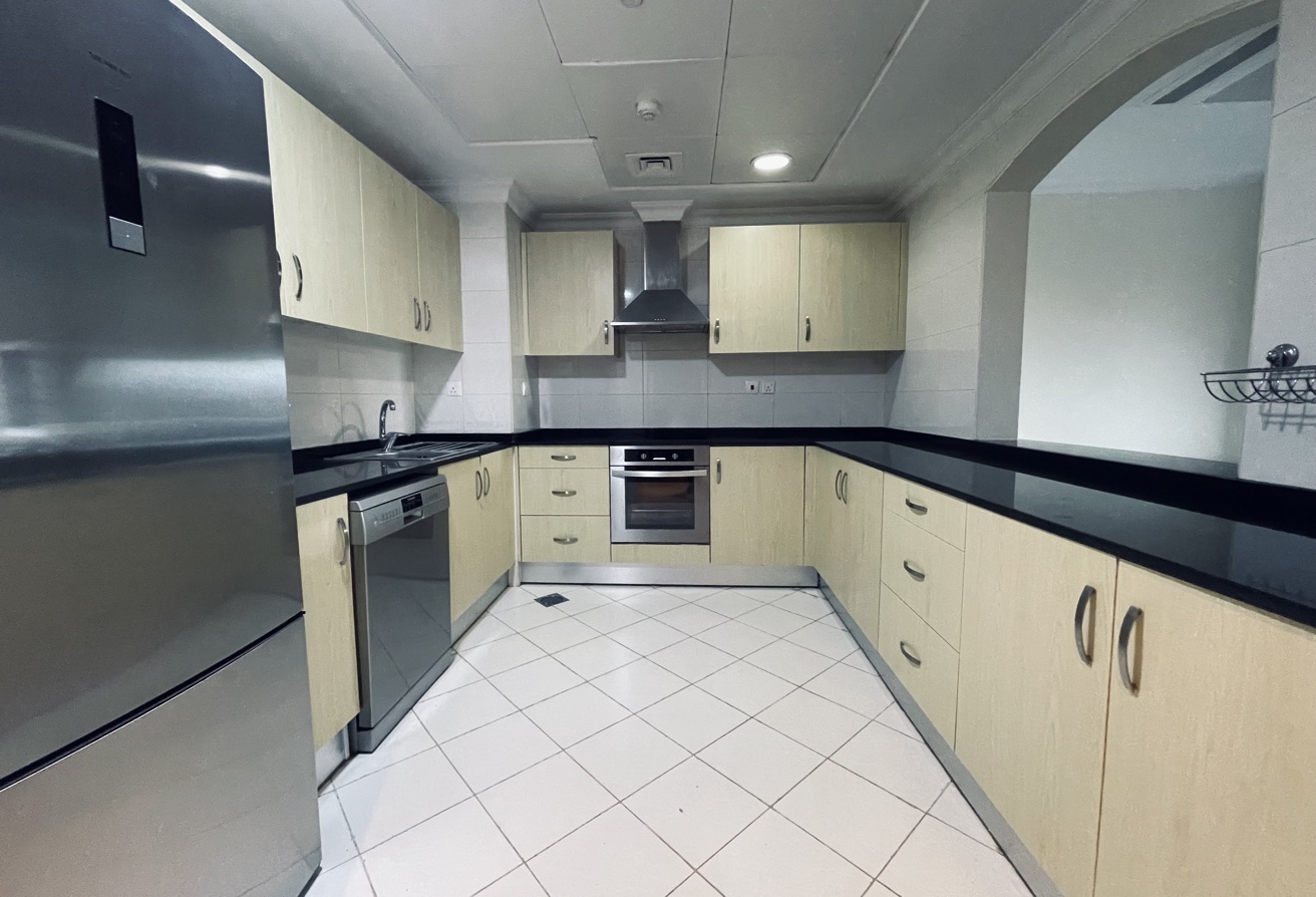 1BR Apartment | Porto Arabia | Furnished thumbnail 17