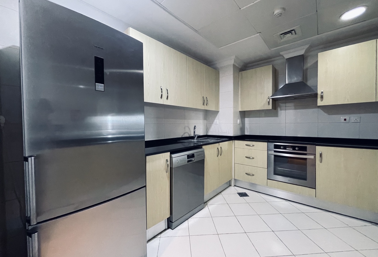 1BR Apartment | Porto Arabia | Furnished thumbnail 18