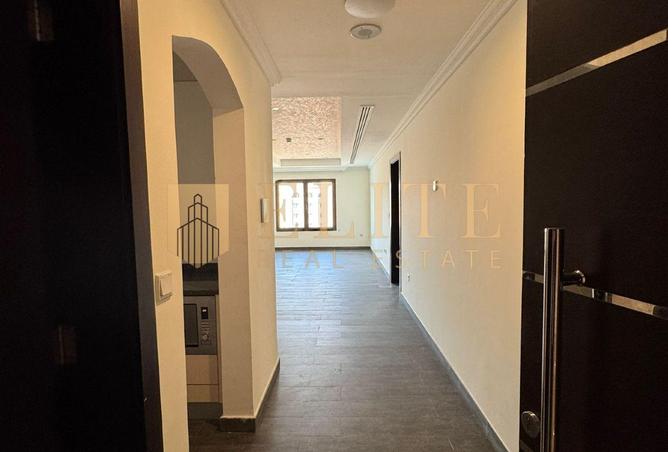 1002761 - Property Image 2