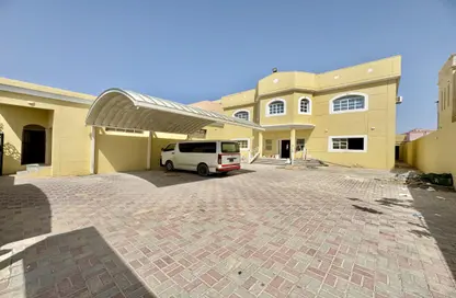 شقة - 8 غرف نوم - 8 حمامات للايجار في فلل النجمة - جنوب مويثر - منطقة مويثر - الدوحة