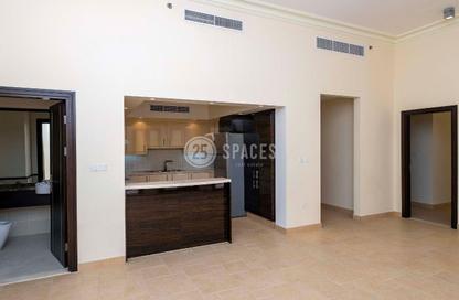 Apartment - 1 - 2 for sale in Carnaval - Qanat Quartier - The Pearl Island - Doha