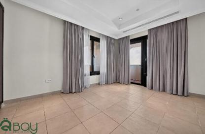 Apartment - 3 Bedrooms - 4 Bathrooms for sale in West Porto Drive - Porto Arabia - The Pearl Island - Doha Apartment - 3 Bedrooms - 4 Bathrooms for sale in West Porto Drive - Porto Arabia - The Pearl Island - Doha