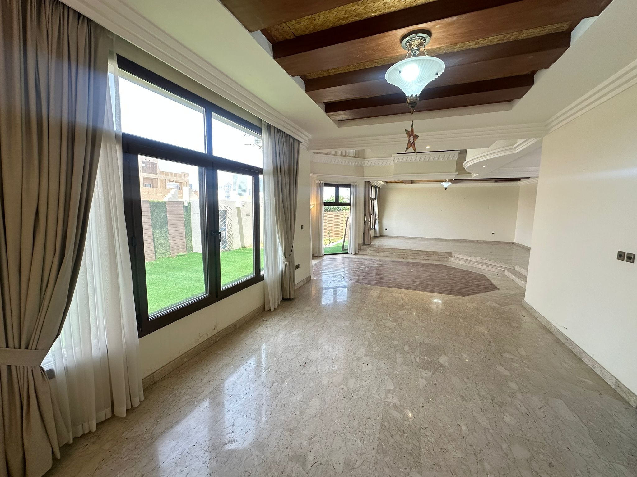 Luxurious 5BR Villa in West Bay Lagoon | thumbnail 22
