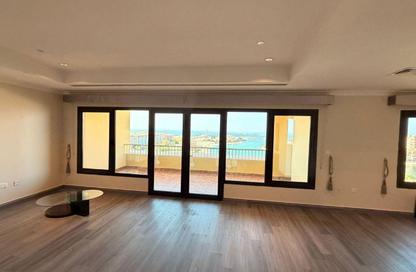 Apartment - 2 Bedrooms - 3 Bathrooms for rent in East Porto Drive - Porto Arabia - The Pearl Island - Doha Apartment - 2 Bedrooms - 3 Bathrooms for rent in East Porto Drive - Porto Arabia - The Pearl Island - Doha
