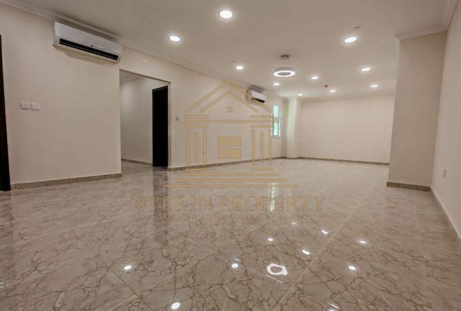 57030446 - Property Image 2