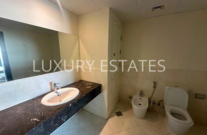 Apartment - 1 Bedroom - 2 Bathrooms for rent in West Porto Drive - Porto Arabia - The Pearl Island - Doha Apartment - 1 Bedroom - 2 Bathrooms for rent in West Porto Drive - Porto Arabia - The Pearl Island - Doha