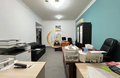 Office Space - 1 Bedroom - 1 Bathroom for rent in Al Hashmi Building - Al Muntazah Street - Al Muntazah - Doha