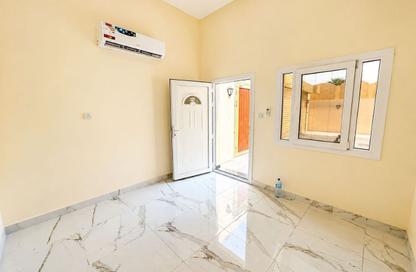 Apartment - Studio - 1 for rent in New Salata - Salata - Doha