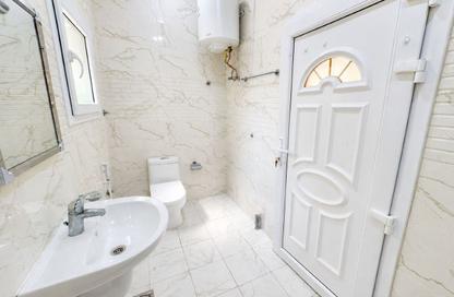 Apartment - Studio - 1 for rent in New Salata - Salata - Doha