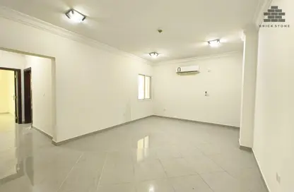 شقة - 2 غرف نوم - 2 حمامات للايجار في منتزه 7 - المنتزه - الدوحة