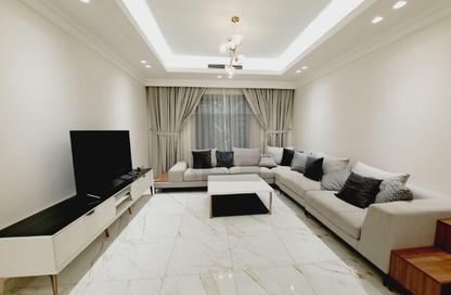 Apartment - 2 Bedrooms - 2 Bathrooms for rent in Giardino Apartments - The Pearl Island - Doha