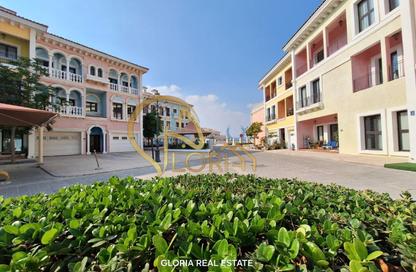 Townhouse - 2 Bedrooms - 4 Bathrooms for rent in Carnaval - Qanat Quartier - The Pearl Island - Doha