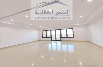 Apartment - 3 Bedrooms - 5 Bathrooms for rent in Tuscan Tower - Porto Arabia - The Pearl Island - Doha