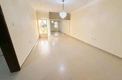 Villa - 3 Bedrooms - 3 Bathrooms for rent in Al Maamoura - Al Maamoura - Doha