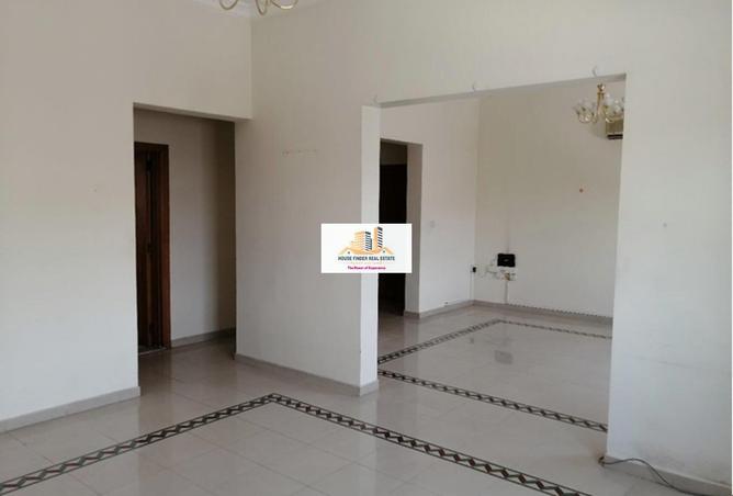 976519 - Property Image 3