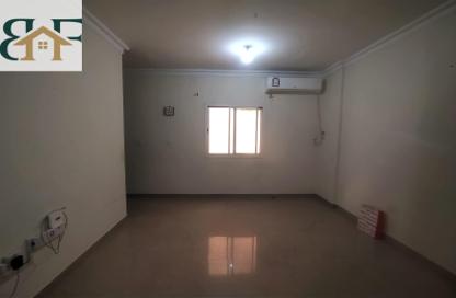 Apartment - 1 Bedroom - 2 Bathrooms for rent in Umm Ghwailina Comm - Umm Ghuwalina - Umm Ghuwailina - Doha