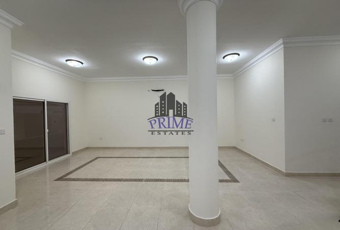 998148 - Property Image 3