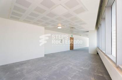 Office Space - Studio - 1 Bathroom for rent in Al Mansoura - Al Mansoura - Doha