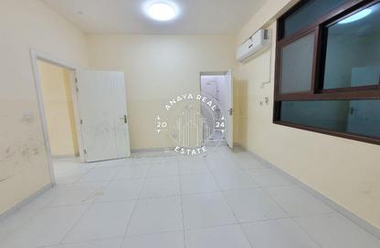 Villa - 2 - 2 for rent in Umm Al Seneem Street - Ain Khaled - Doha
