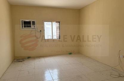 Labor Camp - Studio - 7+ Bathrooms for rent in Industrial Area - Industrial Area - Doha