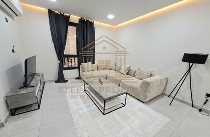 Apartment - 2 Bedrooms - 2 Bathrooms for rent in Street 871 - Al Duhail South - Al Duhail - Doha