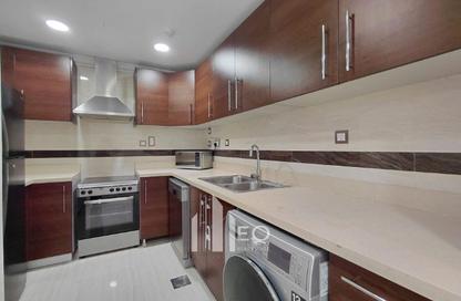 Apartment - 1 Bedroom - 2 Bathrooms for rent in East Porto Drive - Porto Arabia - The Pearl Island - Doha