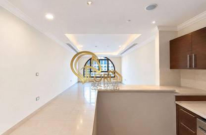 Apartment - 2 Bedrooms - 2 Bathrooms for rent in East Porto Drive - Porto Arabia - The Pearl Island - Doha
